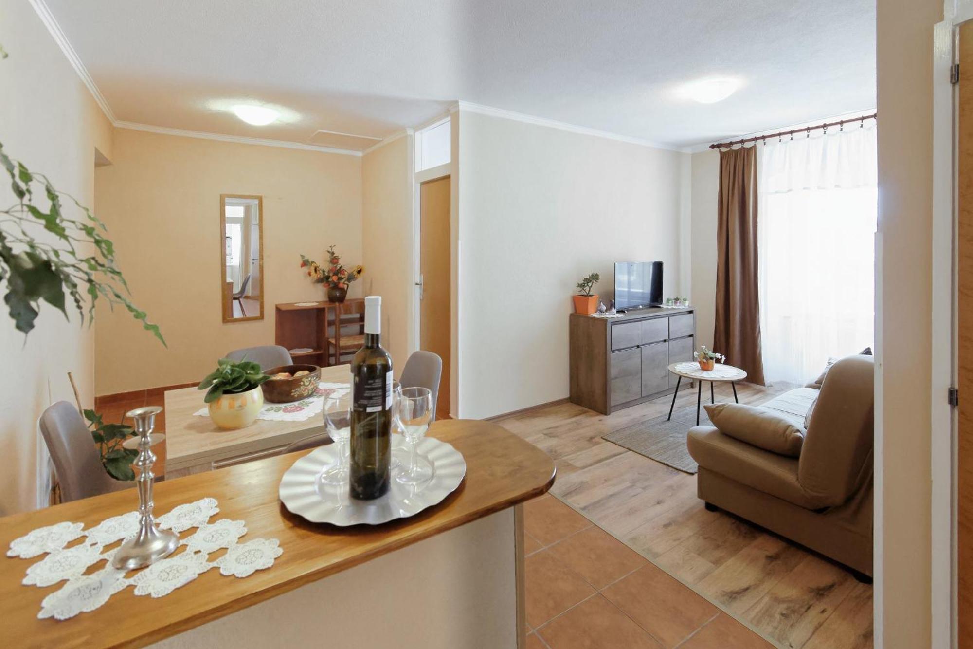 Viola By Rent Istria